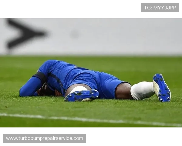 山东泰山高位压迫战术频遭打穿，防线稳定性面临严峻考验