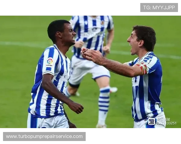 伊萨克从多特失意到皇家社会崛起的生涯全景复盘