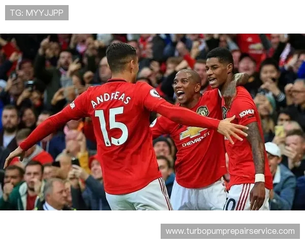 看起来回暖了，其实问题更严重：曼联的“伪复兴”藏不住了